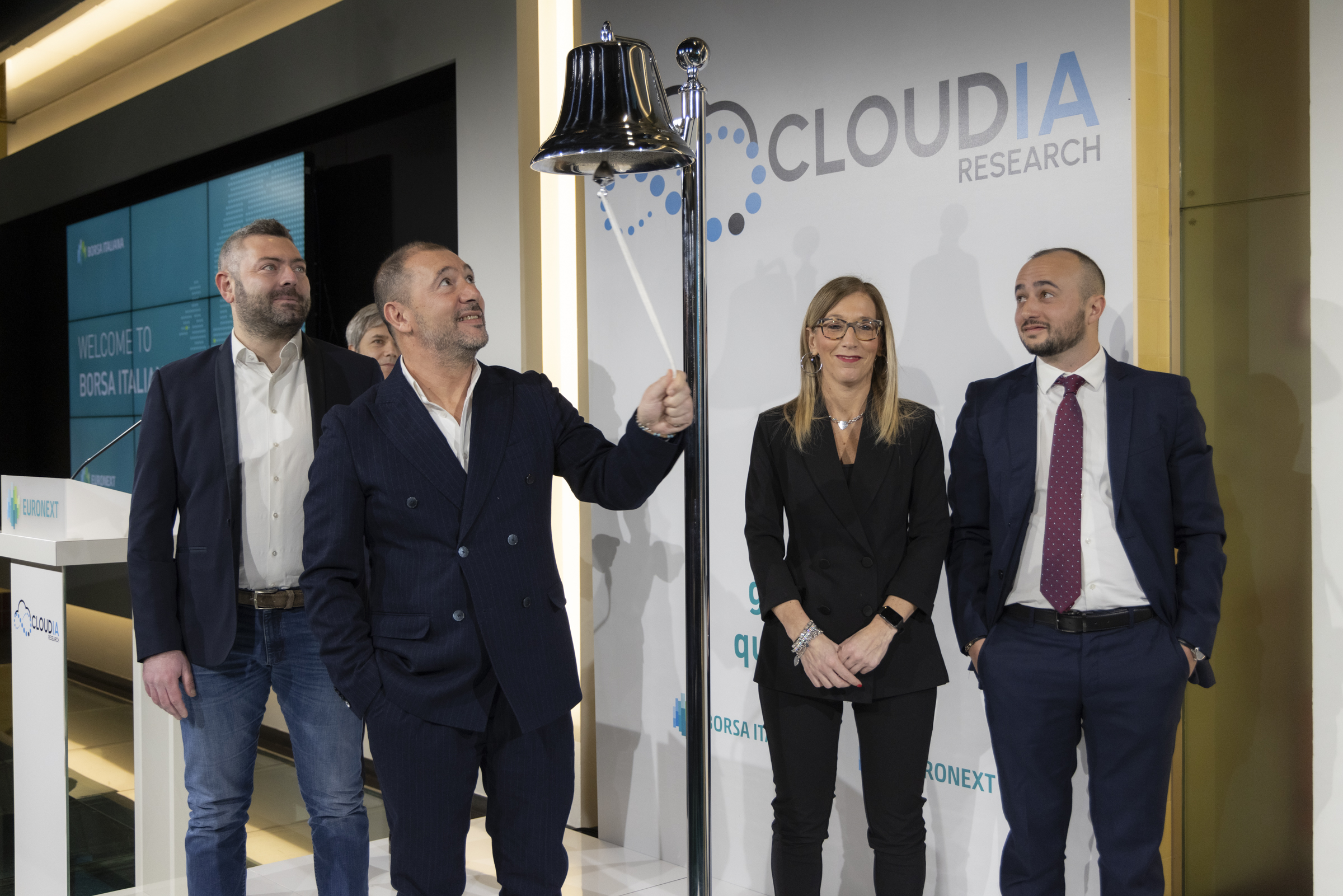 IPO CLOUDIA RESEARCH